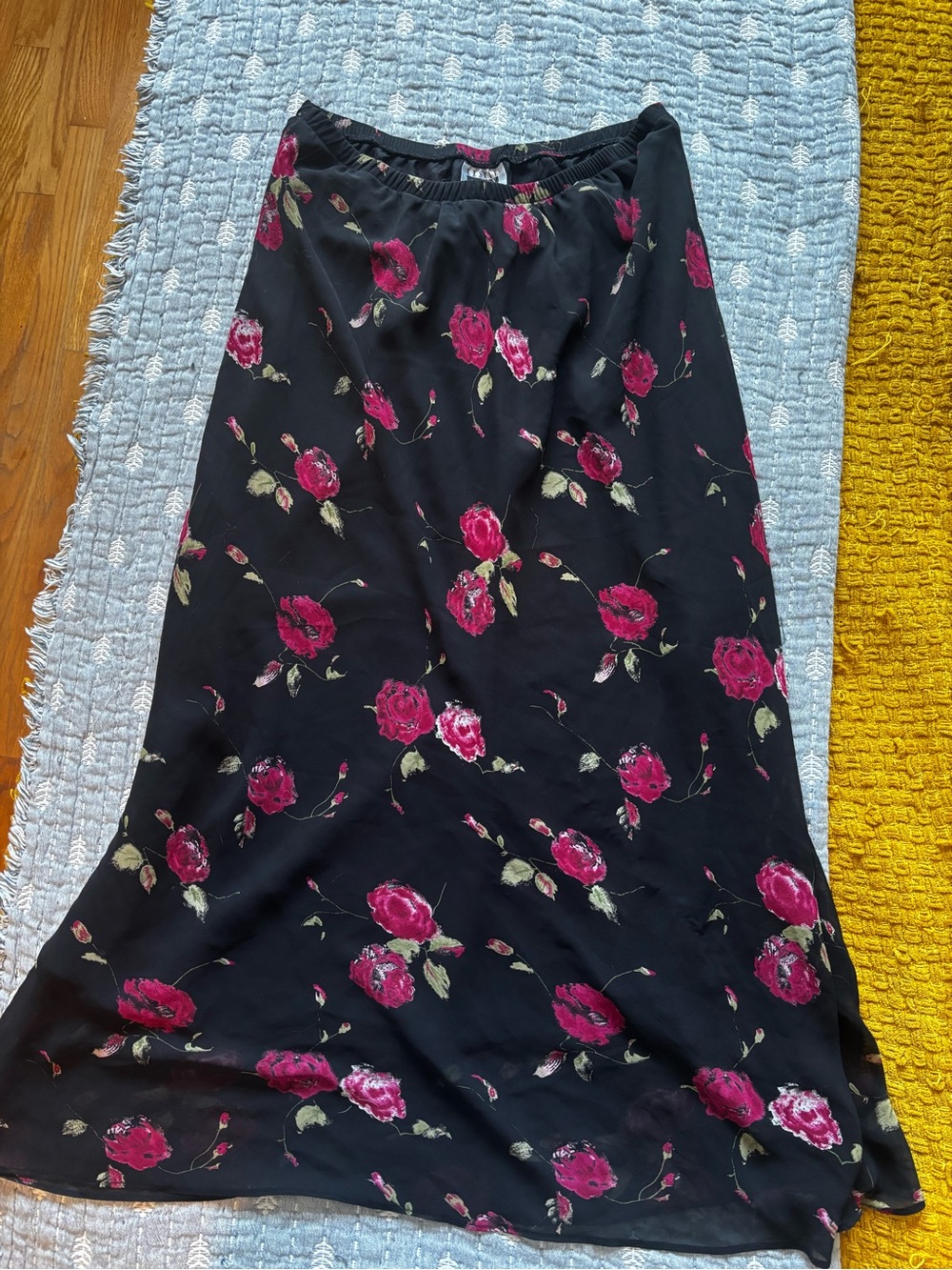 Maxi skirt with Pink Rose Print